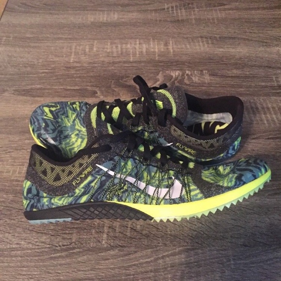 nike zoom victory xc 3 size 1